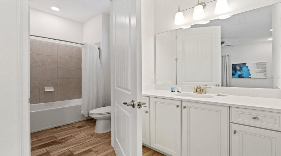 KISSIMMEE, Florida 34747, 2 Bedrooms Bedrooms, ,2 BathroomsBathrooms,Residential,For Sale,KNEE DEEP,0,MFRO6352537