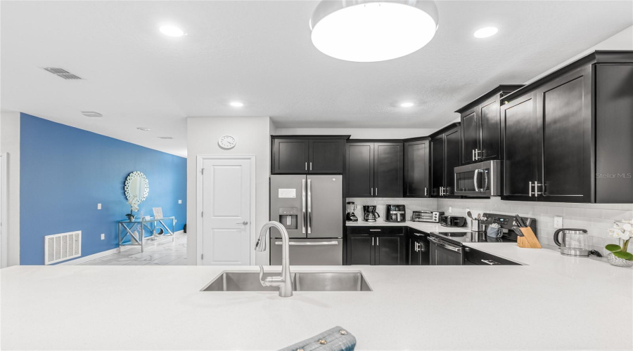 DAVENPORT, Florida 33896, 8 Bedrooms Bedrooms, ,5 BathroomsBathrooms,Residential,For Sale,CRUDEN BAY,0,MFRS5136558