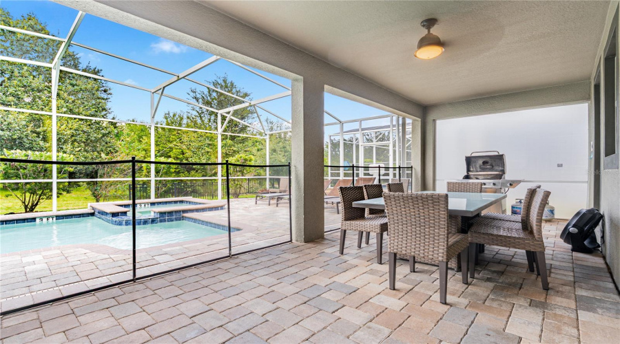 DAVENPORT, Florida 33896, 8 Bedrooms Bedrooms, ,5 BathroomsBathrooms,Residential,For Sale,CRUDEN BAY,0,MFRS5136558