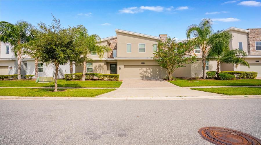 DAVENPORT, Florida 33896, 8 Bedrooms Bedrooms, ,5 BathroomsBathrooms,Residential,For Sale,CRUDEN BAY,0,MFRS5136558