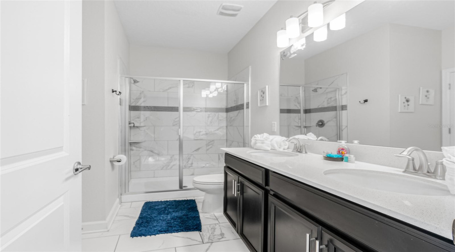 DAVENPORT, Florida 33896, 8 Bedrooms Bedrooms, ,5 BathroomsBathrooms,Residential,For Sale,CRUDEN BAY,0,MFRS5136558