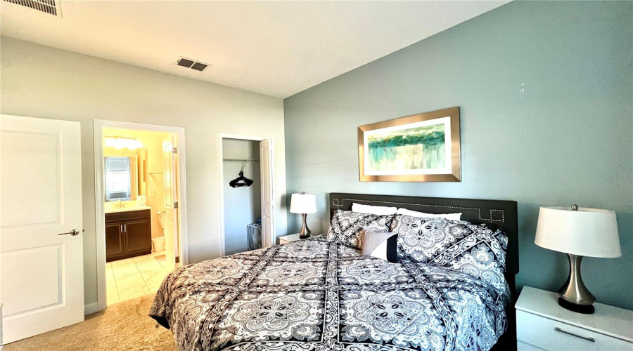 DAVENPORT, Florida 33896, 8 Bedrooms Bedrooms, ,5 BathroomsBathrooms,Residential,For Sale,INTERLOCKING,0,MFRS5099609