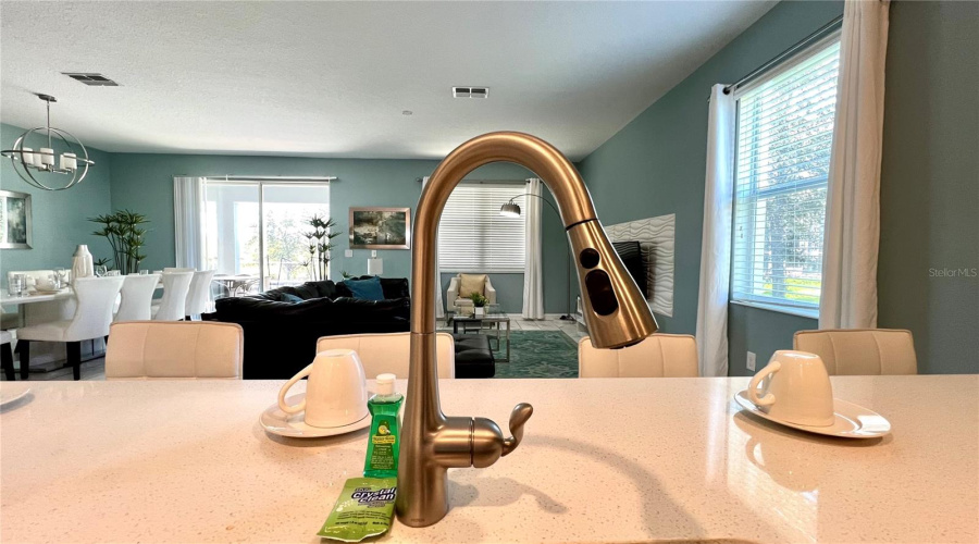 DAVENPORT, Florida 33896, 8 Bedrooms Bedrooms, ,5 BathroomsBathrooms,Residential,For Sale,INTERLOCKING,0,MFRS5099609