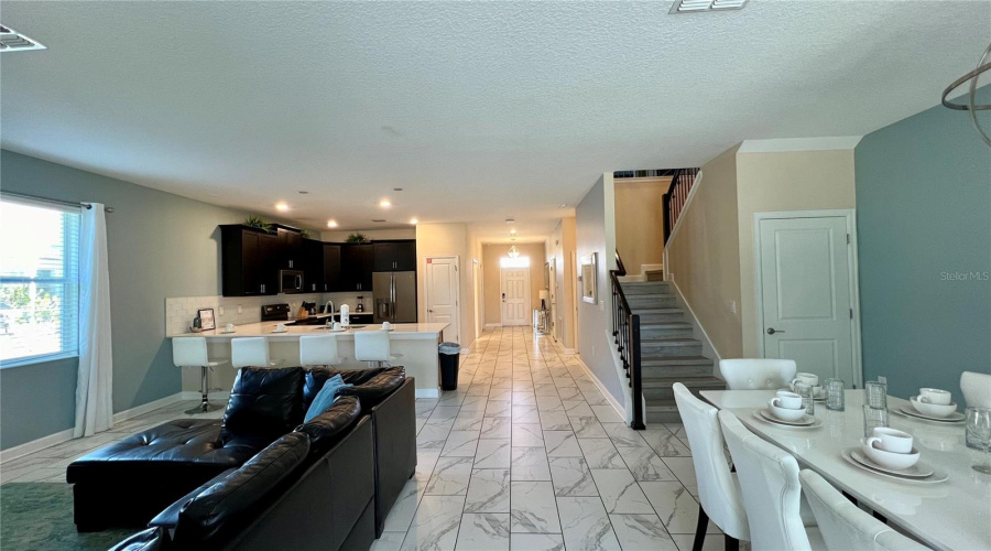 DAVENPORT, Florida 33896, 8 Bedrooms Bedrooms, ,5 BathroomsBathrooms,Residential,For Sale,INTERLOCKING,0,MFRS5099609