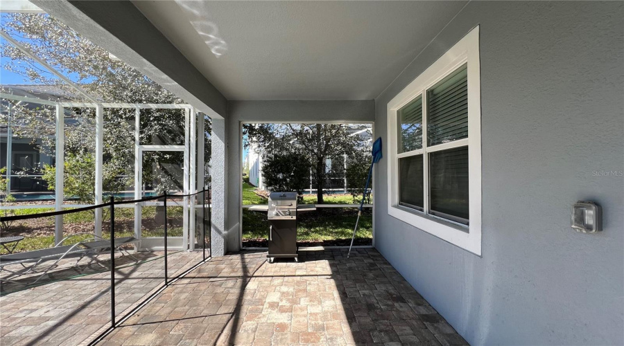 DAVENPORT, Florida 33896, 8 Bedrooms Bedrooms, ,5 BathroomsBathrooms,Residential,For Sale,INTERLOCKING,0,MFRS5099609