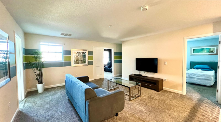 DAVENPORT, Florida 33896, 8 Bedrooms Bedrooms, ,5 BathroomsBathrooms,Residential,For Sale,INTERLOCKING,0,MFRS5099609