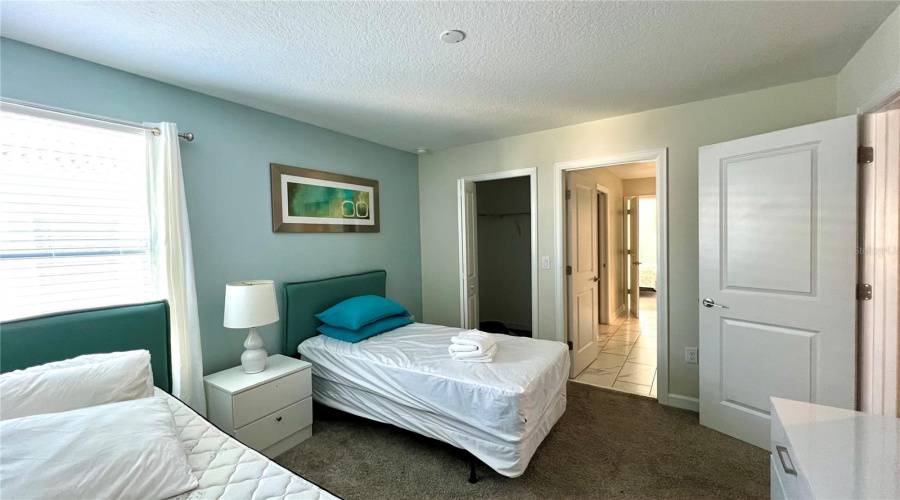 DAVENPORT, Florida 33896, 8 Bedrooms Bedrooms, ,5 BathroomsBathrooms,Residential,For Sale,INTERLOCKING,0,MFRS5099609