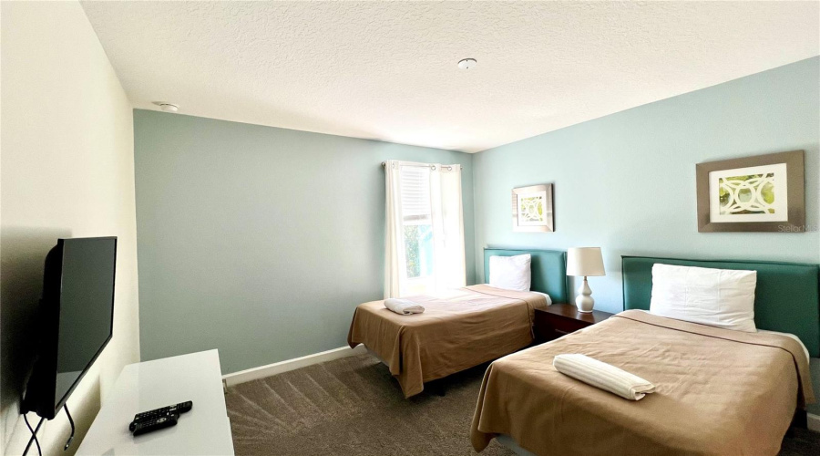 DAVENPORT, Florida 33896, 8 Bedrooms Bedrooms, ,5 BathroomsBathrooms,Residential,For Sale,INTERLOCKING,0,MFRS5099609