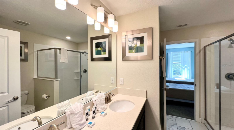 DAVENPORT, Florida 33896, 8 Bedrooms Bedrooms, ,5 BathroomsBathrooms,Residential,For Sale,INTERLOCKING,0,MFRS5099609