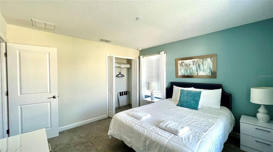 DAVENPORT, Florida 33896, 8 Bedrooms Bedrooms, ,5 BathroomsBathrooms,Residential,For Sale,INTERLOCKING,0,MFRS5099609
