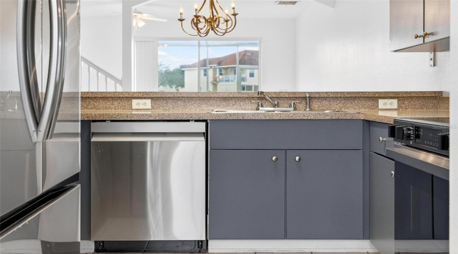 KISSIMMEE, Florida 34746, 3 Bedrooms Bedrooms, ,2 BathroomsBathrooms,Residential,For Sale,HEMINGWAY HOUSE,0,MFRO6351573