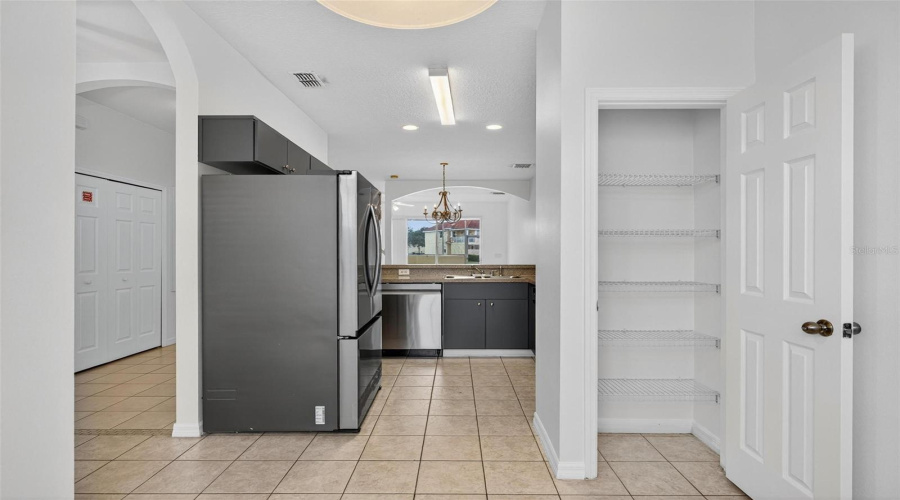 KISSIMMEE, Florida 34746, 3 Bedrooms Bedrooms, ,2 BathroomsBathrooms,Residential,For Sale,HEMINGWAY HOUSE,0,MFRO6351573