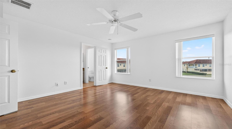 KISSIMMEE, Florida 34746, 3 Bedrooms Bedrooms, ,2 BathroomsBathrooms,Residential,For Sale,HEMINGWAY HOUSE,0,MFRO6351573