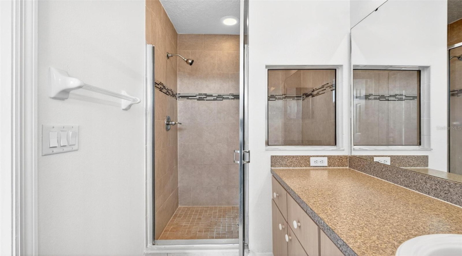 KISSIMMEE, Florida 34746, 3 Bedrooms Bedrooms, ,2 BathroomsBathrooms,Residential,For Sale,HEMINGWAY HOUSE,0,MFRO6351573