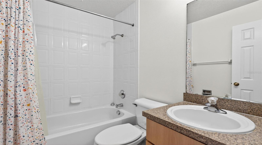 KISSIMMEE, Florida 34746, 3 Bedrooms Bedrooms, ,2 BathroomsBathrooms,Residential,For Sale,HEMINGWAY HOUSE,0,MFRO6351573