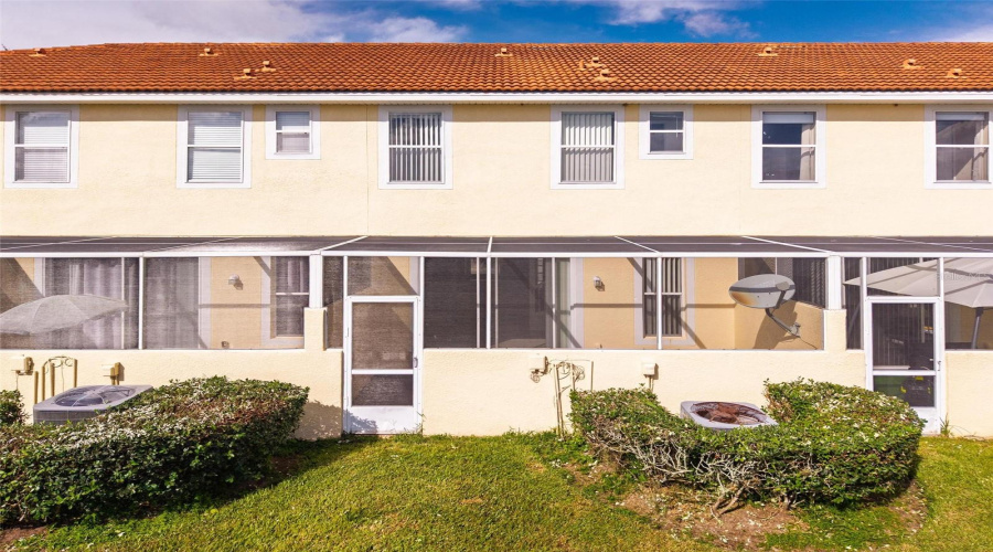 KISSIMMEE, Florida 34746, 3 Bedrooms Bedrooms, ,2 BathroomsBathrooms,Residential,For Sale,HEMINGWAY HOUSE,0,MFRO6351573