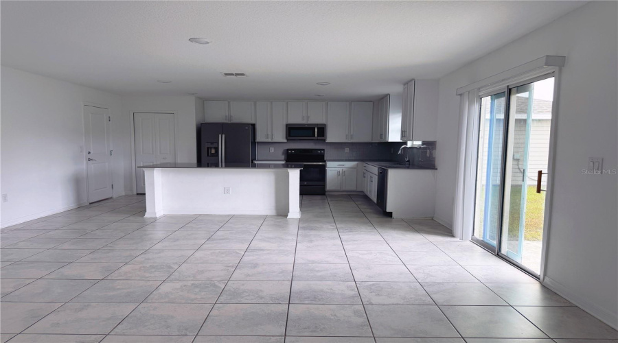 KISSIMMEE, Florida 34746, 4 Bedrooms Bedrooms, ,3 BathroomsBathrooms,Residential,For Sale,BIRNHAM WOOD,0,MFRO6350657