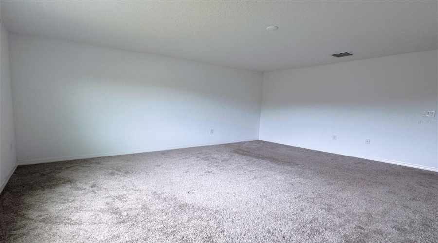 KISSIMMEE, Florida 34746, 4 Bedrooms Bedrooms, ,3 BathroomsBathrooms,Residential,For Sale,BIRNHAM WOOD,0,MFRO6350657