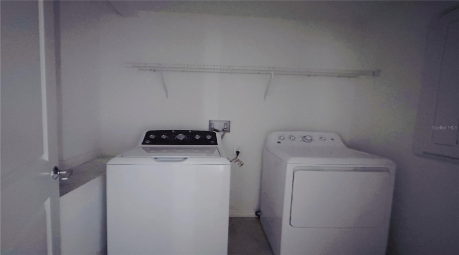 KISSIMMEE, Florida 34746, 4 Bedrooms Bedrooms, ,3 BathroomsBathrooms,Residential,For Sale,BIRNHAM WOOD,0,MFRO6350657
