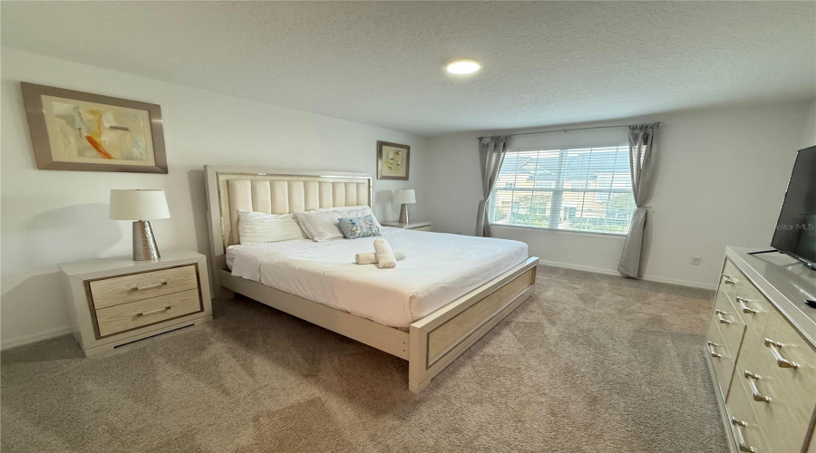 KISSIMMEE, Florida 34747, 4 Bedrooms Bedrooms, ,4 BathroomsBathrooms,Residential,For Sale,COOPER BELL,0,MFRS5136646