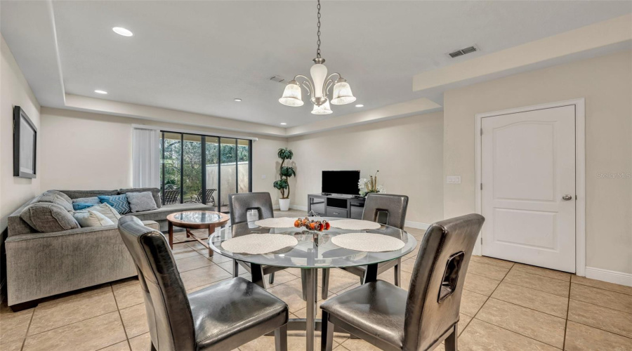 DAVENPORT, Florida 33896, 3 Bedrooms Bedrooms, ,2 BathroomsBathrooms,Residential,For Sale,ROSEVILLE,0,MFRO6352573