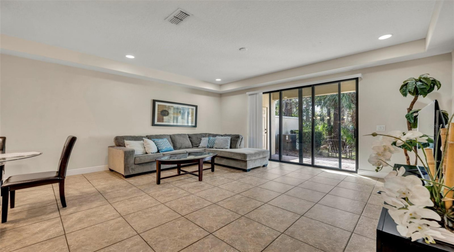 DAVENPORT, Florida 33896, 3 Bedrooms Bedrooms, ,2 BathroomsBathrooms,Residential,For Sale,ROSEVILLE,0,MFRO6352573