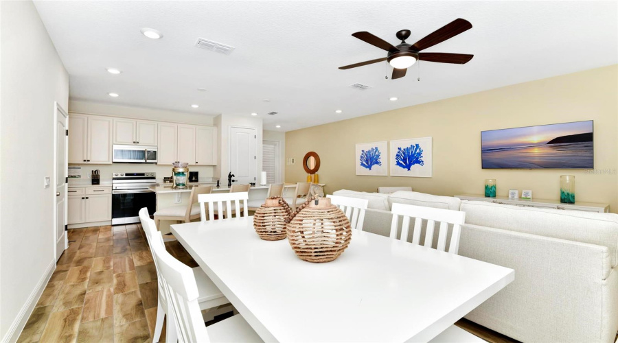 KISSIMMEE, Florida 34747, 3 Bedrooms Bedrooms, ,2 BathroomsBathrooms,Residential,For Sale,COCONUT,0,MFRO6352034