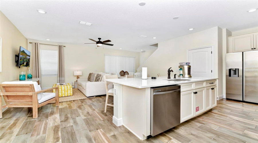 KISSIMMEE, Florida 34747, 3 Bedrooms Bedrooms, ,2 BathroomsBathrooms,Residential,For Sale,COCONUT,0,MFRO6352034