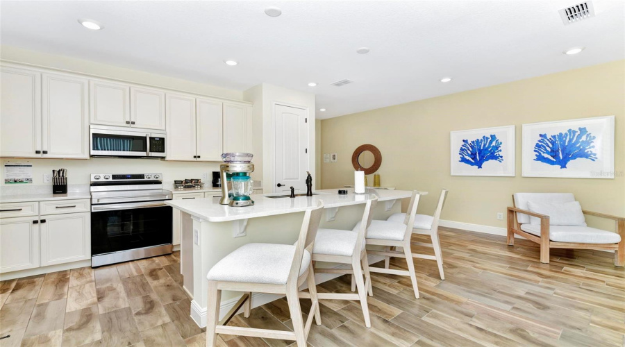 KISSIMMEE, Florida 34747, 3 Bedrooms Bedrooms, ,2 BathroomsBathrooms,Residential,For Sale,COCONUT,0,MFRO6352034