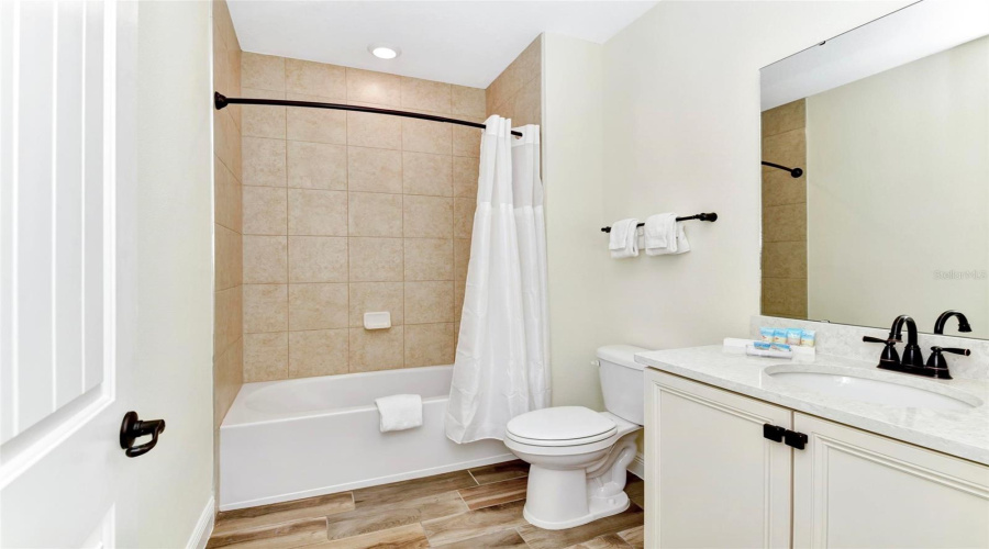 KISSIMMEE, Florida 34747, 3 Bedrooms Bedrooms, ,2 BathroomsBathrooms,Residential,For Sale,COCONUT,0,MFRO6352034