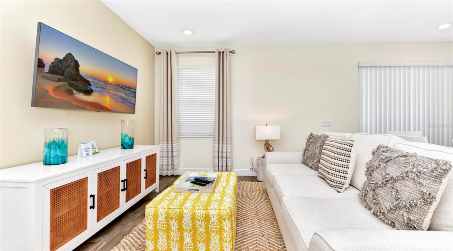 KISSIMMEE, Florida 34747, 3 Bedrooms Bedrooms, ,2 BathroomsBathrooms,Residential,For Sale,COCONUT,0,MFRO6352034