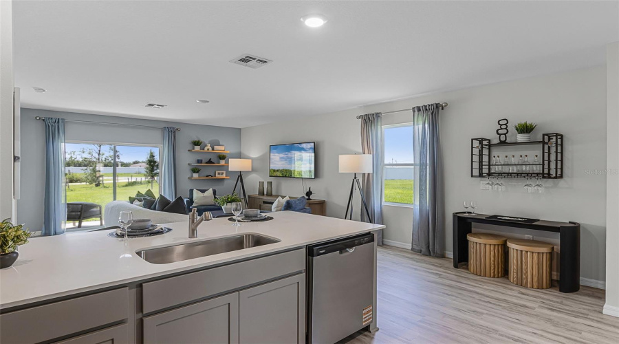 DAVENPORT, Florida 33837, 3 Bedrooms Bedrooms, ,2 BathroomsBathrooms,Residential,For Sale,PFEIFFER FALLS,0,MFRO6352853