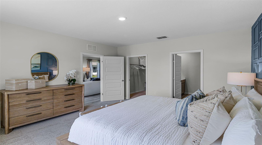 DAVENPORT, Florida 33837, 3 Bedrooms Bedrooms, ,2 BathroomsBathrooms,Residential,For Sale,PFEIFFER FALLS,0,MFRO6352853