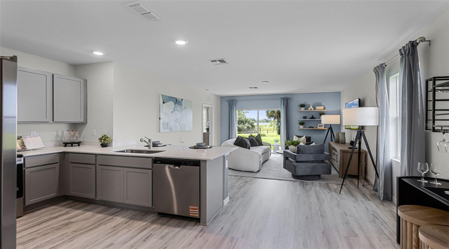 DAVENPORT, Florida 33837, 3 Bedrooms Bedrooms, ,2 BathroomsBathrooms,Residential,For Sale,PFEIFFER FALLS,0,MFRO6352853