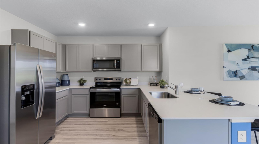 DAVENPORT, Florida 33837, 3 Bedrooms Bedrooms, ,2 BathroomsBathrooms,Residential,For Sale,PFEIFFER FALLS,0,MFRO6352853
