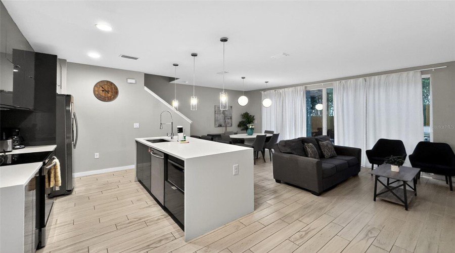 KISSIMMEE, Florida 34746, 4 Bedrooms Bedrooms, ,3 BathroomsBathrooms,Residential,For Sale,LE REVE,0,MFRO6351975