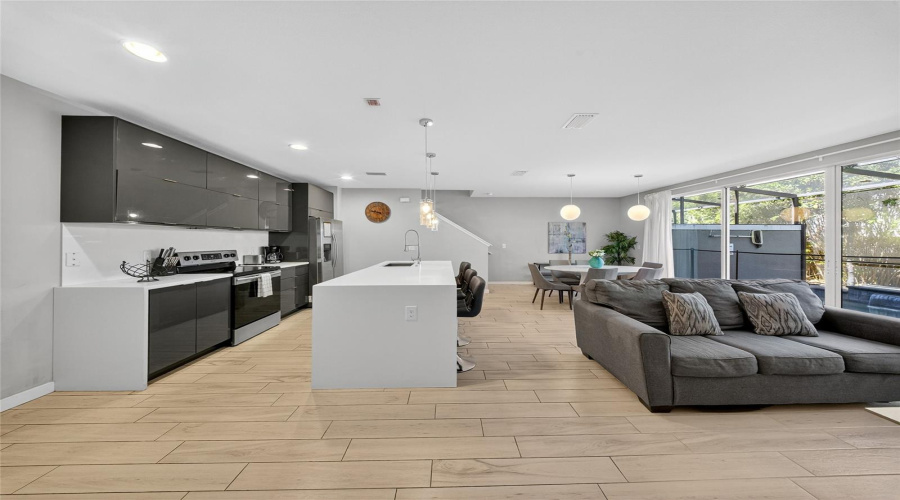 KISSIMMEE, Florida 34746, 4 Bedrooms Bedrooms, ,3 BathroomsBathrooms,Residential,For Sale,LE REVE,0,MFRO6351975
