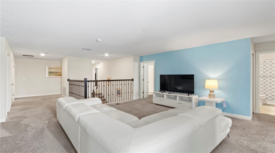 Loft 1