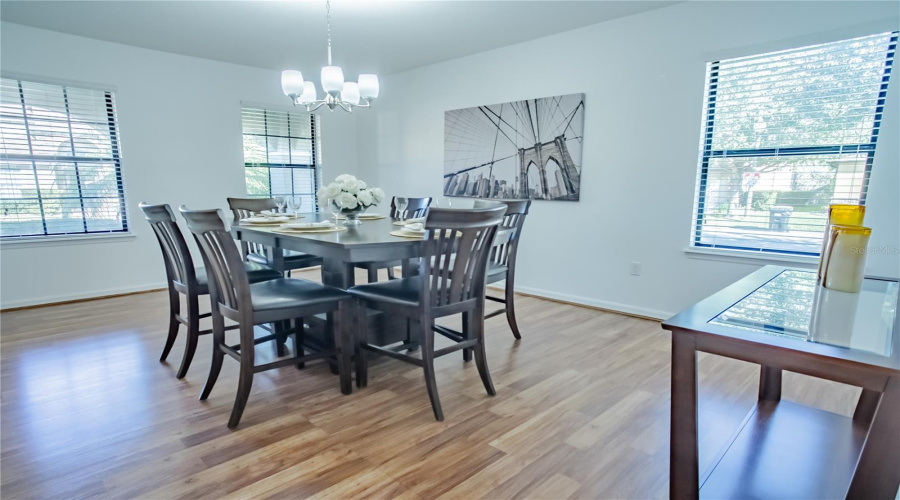 DAVENPORT, Florida 33896, 5 Bedrooms Bedrooms, ,4 BathroomsBathrooms,Residential,For Sale,CYPRESS POINTE,0,MFRO6352974