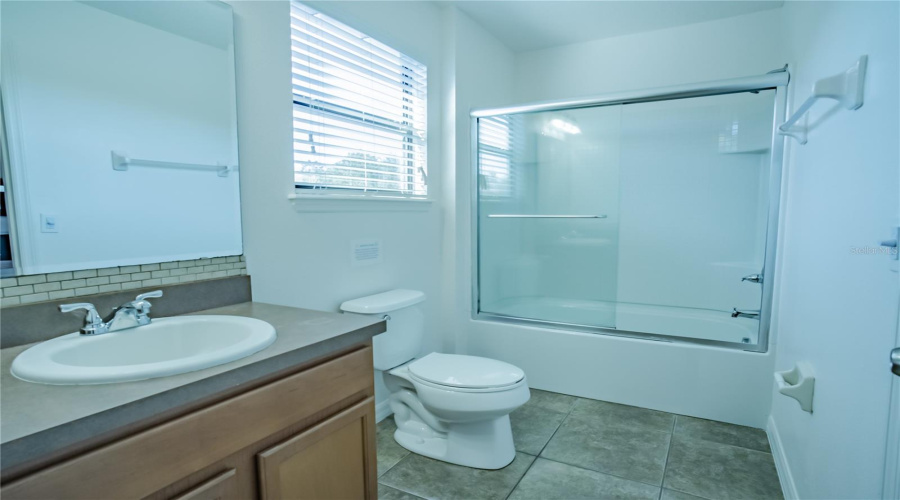 DAVENPORT, Florida 33896, 5 Bedrooms Bedrooms, ,4 BathroomsBathrooms,Residential,For Sale,CYPRESS POINTE,0,MFRO6352974