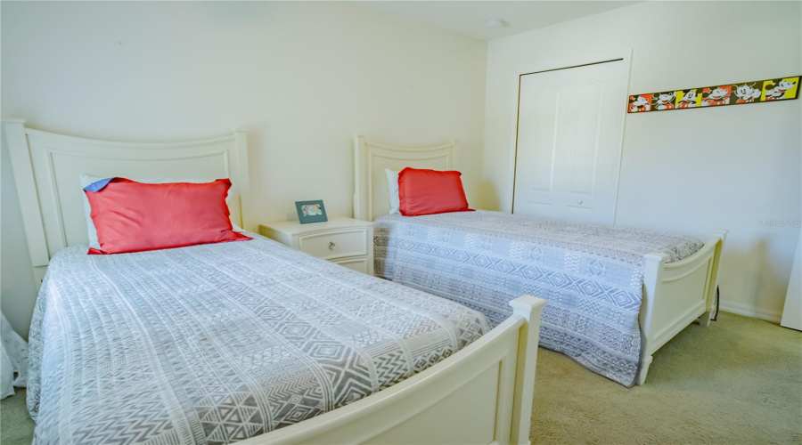 DAVENPORT, Florida 33896, 5 Bedrooms Bedrooms, ,4 BathroomsBathrooms,Residential,For Sale,CYPRESS POINTE,0,MFRO6352974