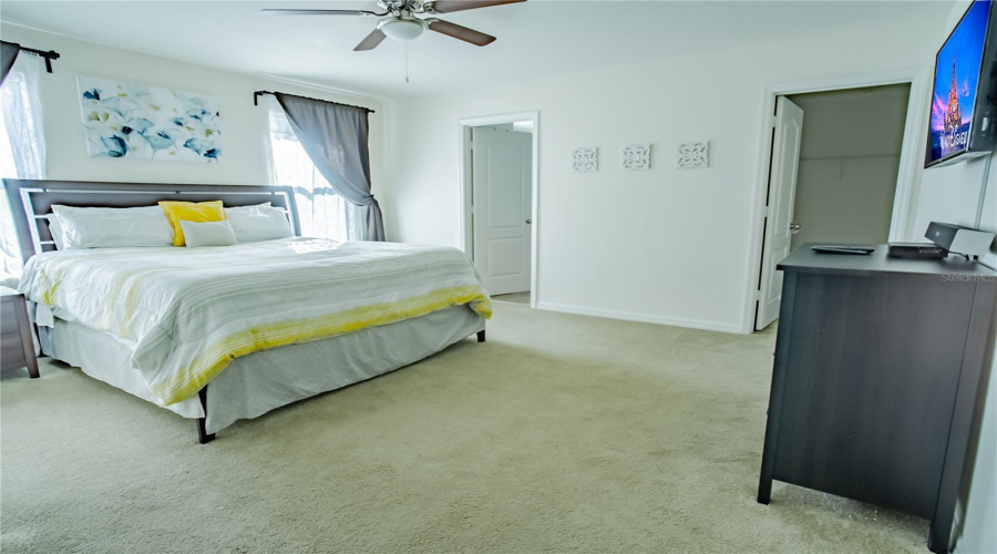 DAVENPORT, Florida 33896, 5 Bedrooms Bedrooms, ,4 BathroomsBathrooms,Residential,For Sale,CYPRESS POINTE,0,MFRO6352974