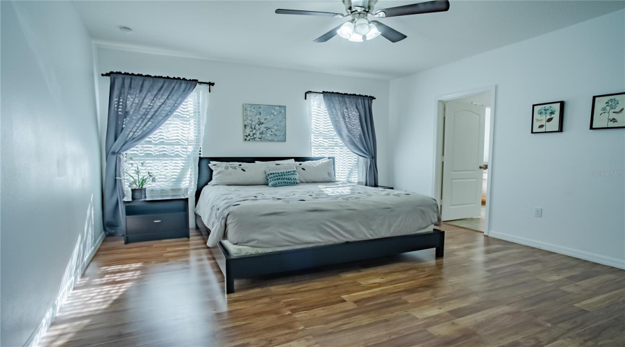 DAVENPORT, Florida 33896, 5 Bedrooms Bedrooms, ,4 BathroomsBathrooms,Residential,For Sale,CYPRESS POINTE,0,MFRO6352974