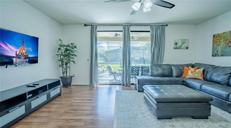 DAVENPORT, Florida 33896, 5 Bedrooms Bedrooms, ,4 BathroomsBathrooms,Residential,For Sale,CYPRESS POINTE,0,MFRO6352974