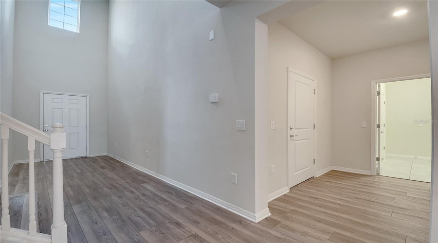 DAVENPORT, Florida 33897, 8 Bedrooms Bedrooms, ,6 BathroomsBathrooms,Residential,For Sale,LAVENDER,0,MFRS5136574