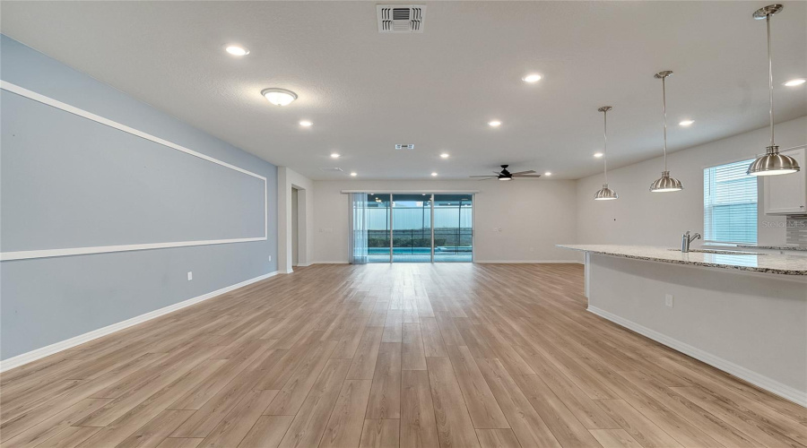 DAVENPORT, Florida 33897, 8 Bedrooms Bedrooms, ,6 BathroomsBathrooms,Residential,For Sale,LAVENDER,0,MFRS5136574