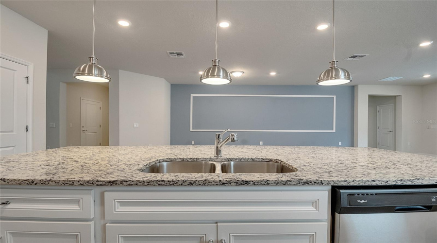 DAVENPORT, Florida 33897, 8 Bedrooms Bedrooms, ,6 BathroomsBathrooms,Residential,For Sale,LAVENDER,0,MFRS5136574