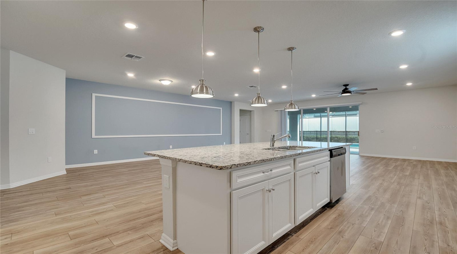 DAVENPORT, Florida 33897, 8 Bedrooms Bedrooms, ,6 BathroomsBathrooms,Residential,For Sale,LAVENDER,0,MFRS5136574