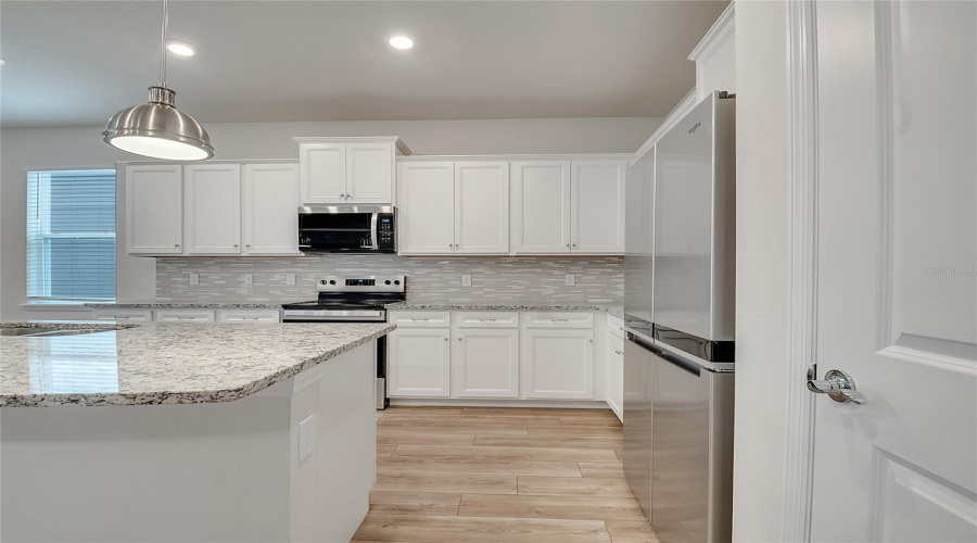 DAVENPORT, Florida 33897, 8 Bedrooms Bedrooms, ,6 BathroomsBathrooms,Residential,For Sale,LAVENDER,0,MFRS5136574