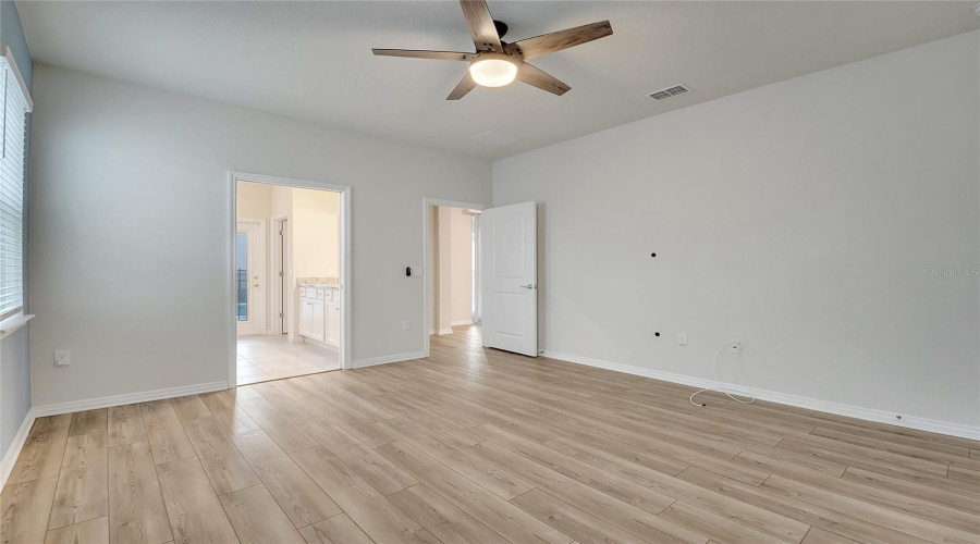 DAVENPORT, Florida 33897, 8 Bedrooms Bedrooms, ,6 BathroomsBathrooms,Residential,For Sale,LAVENDER,0,MFRS5136574